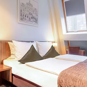 Ramada By Wyndham Frankfurt Centre 4*, Frankfurt am Main Germany
